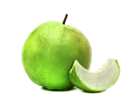 Green Guava fruit slice isolated on white backgroundの写真素材