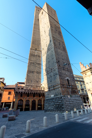 The symbol of the city of Bologna, Italy, the two towers, Asinelli and Garisendaのeditorial素材