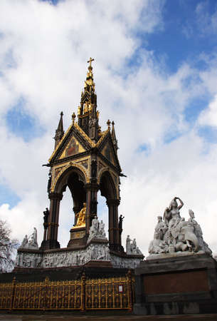 Prince Albert memorial in Kensington gardens - from sideの写真素材