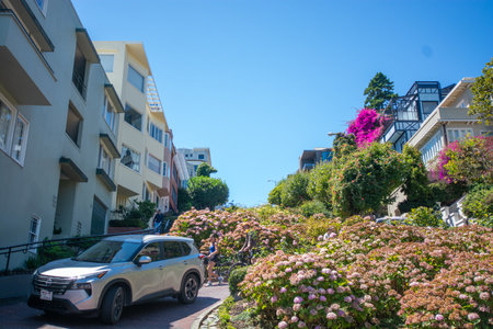 San Francisco,California,USA-August 10th 2024:Lombard Streetの写真素材