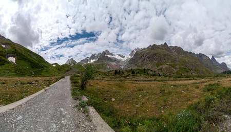 View of the Val Veny - Courmayeur - Valle d'Aosta - Italyの写真素材