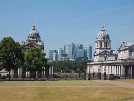 LONDON, UK - JUNE 11, 2015: The Canary Wharf business centre which is the largest business district in the United Kingdom seen from Greenwich parkのeditorial素材