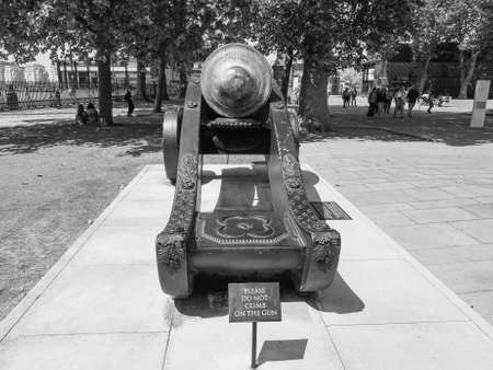 LONDON, UK - JUNE 11, 2015: Turkish bronze gun cast in 1790 now in Greenwich in black and whiteのeditorial素材
