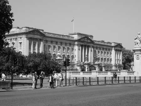LONDON, UK - JUNE 11, 2015: Buckingham Palace in black and whiteのeditorial素材