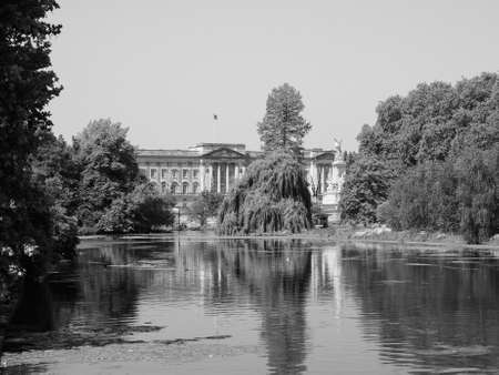 LONDON, UK - JUNE 11, 2015: St James Park with Buckingham Palace in the background in black and whiteのeditorial素材