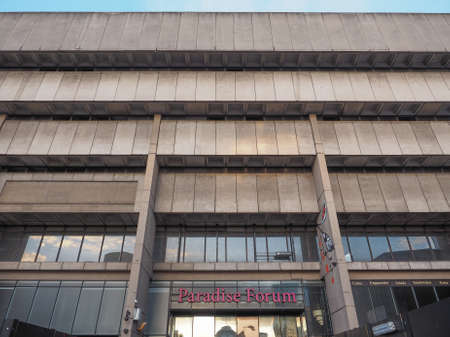 BIRMINGHAM, UK - SEPTEMBER 24, 2015: Birmingham Central Library iconic masterpiece of New Brutalism designed by John Madin in 1974 is now threated of demolitionのeditorial素材