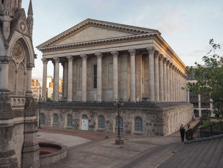 BIRMINGHAM, UK - SEPTEMBER 24, 2015: Birmingham Central Library iconic masterpiece of New Brutalism designed by John Madin in 1974 is now threated of demolitionのeditorial素材