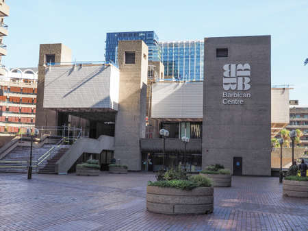 LONDON, UK - SEPTEMBER 28, 2015: The Barbican Centre iconic new brutalist architectureのeditorial素材