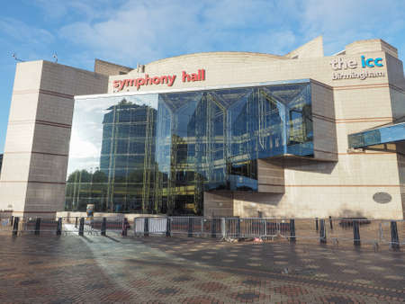 BIRMINGHAM, UK - SEPTEMBER 25, 2015: The new Symphony Hallのeditorial素材