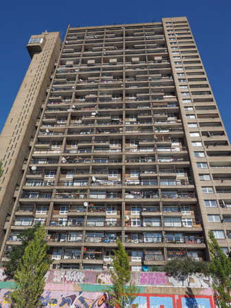 LONDON, UK - SEPTEMBER 28, 2015: The Trellick Tower designed by Erno Goldfinger in 1964 is a masterpiece of new brutalist architectureのeditorial素材
