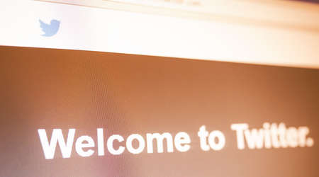 SAN FRANCISCO, USA - DECEMBER 23, 2014: Home page of Twitter social network web site vintageのeditorial素材