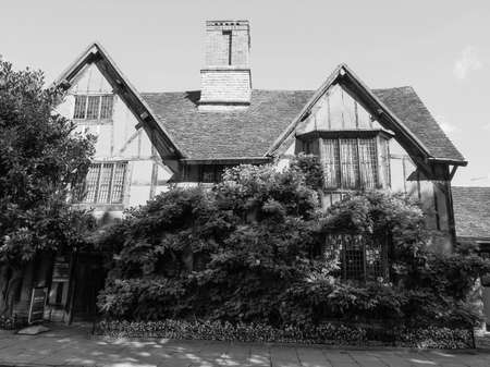 STRATFORD UPON AVON, UK - SEPTEMBER 26, 2015: William Shakespeare birthplace in black and whiteのeditorial素材