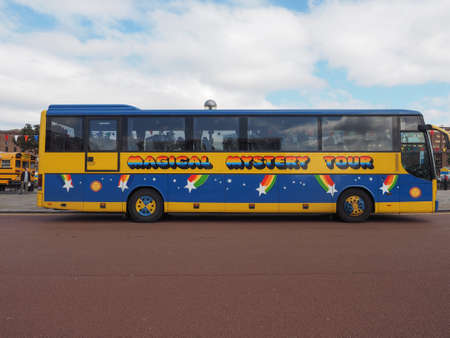 LIVERPOOL, UK - CIRCA JUNE 2016: The Beatles Magical Mystery Tour busのeditorial素材