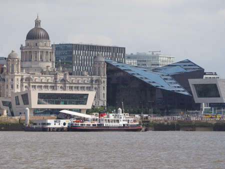 LIVERPOOL, UK - CIRCA JUNE 2016: Skyline view of the waterfront on River Merseyのeditorial素材