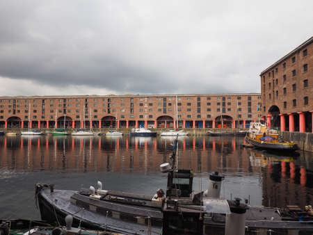 LIVERPOOL, UK - CIRCA JUNE 2016: Tate Liverpool art gallery and museum in Albert Dockのeditorial素材