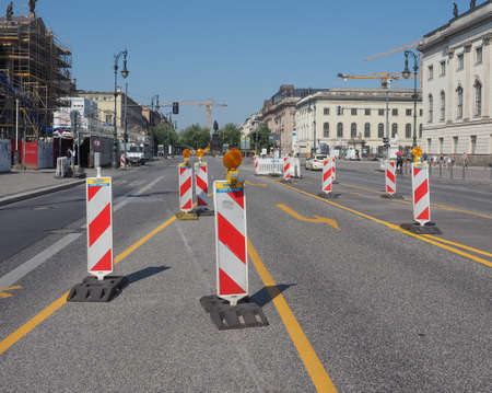 BERLIN, GERMANY - CIRCA JUNE 2016: Road works in Unter den Linden boulevardのeditorial素材