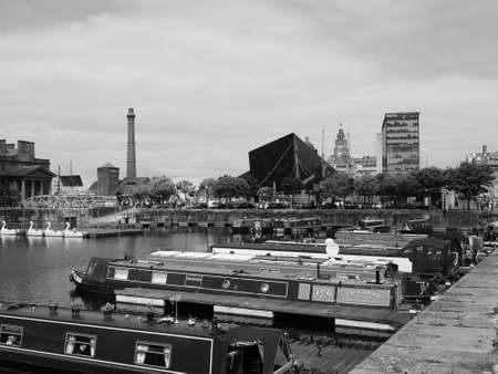 LIVERPOOL, UK - CIRCA JUNE 2016: The Albert Dock  and Salthouse Dock in black and whiteのeditorial素材