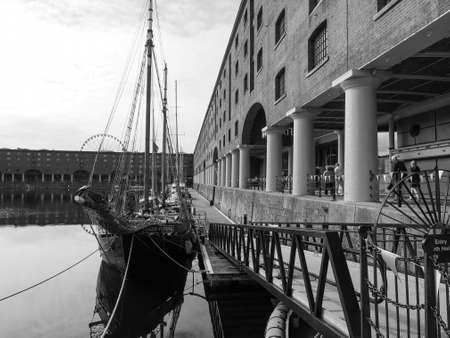 LIVERPOOL, UK - CIRCA JUNE 2016: The Albert Dock complex of dock buildings and warehouses in black and whiteのeditorial素材