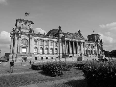 BERLIN, GERMANY - CIRCA JUNE 2016: Reichstag houses of parliament in black and whiteのeditorial素材