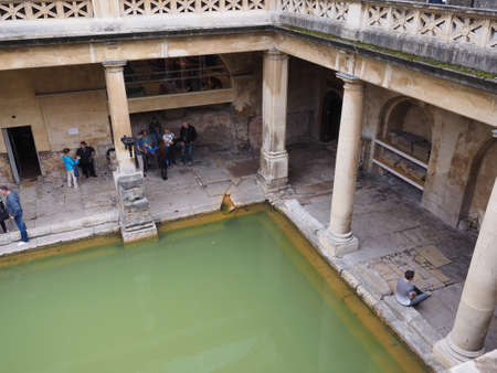 BATH, UK - CIRCA SEPTEMBER 2016: Roman Baths ancient spaのeditorial素材