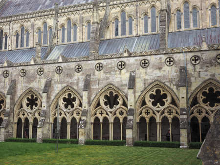 SALISBURY, UK - CIRCA SEPTEMBER 2016: Salisbury Cathedral (aka Cathedral Church of the Blessed Virgin Mary)のeditorial素材