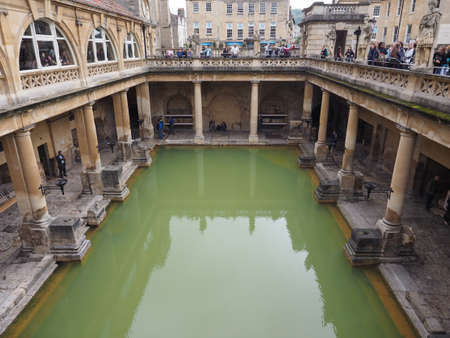 BATH, UK - CIRCA SEPTEMBER 2016: Roman Baths ancient spaのeditorial素材