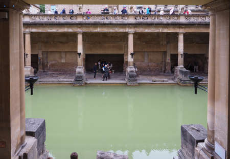 BATH, UK - CIRCA SEPTEMBER 2016: Roman Baths ancient spaのeditorial素材