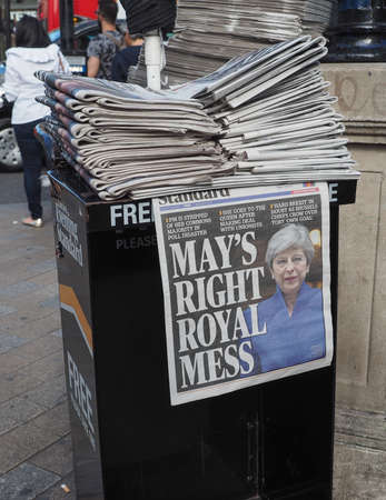 LONDON, UK - JUNE 09, 2017: Theresa May on the Evening Standard front page on the day after the general elections which resulted in a hung parliamentのeditorial素材