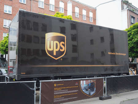 HAMBURG, GERMANY - CIRCA MAY 2017: UPS pilot project sustainable delivery concept for the city centreのeditorial素材