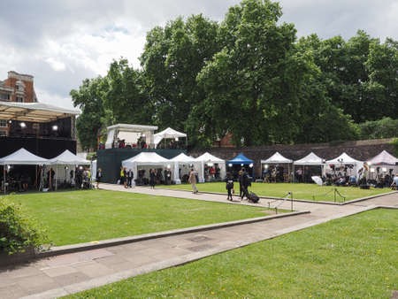 LONDON, UK - JUNE 09, 2017: Press and TV crews in College Green Westminster just opposite the Houses of Parliament, on the day following the June 8 general electionsのeditorial素材