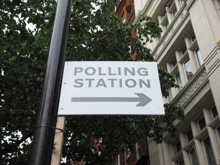 A polling Station sign in London, UKの写真素材