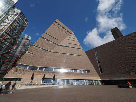 LONDON, UK - CIRCA JUNE 2017: The Tavatnik Bulding (aka Switch House) at Tate Modern art gallery in South Bank power stationのeditorial素材