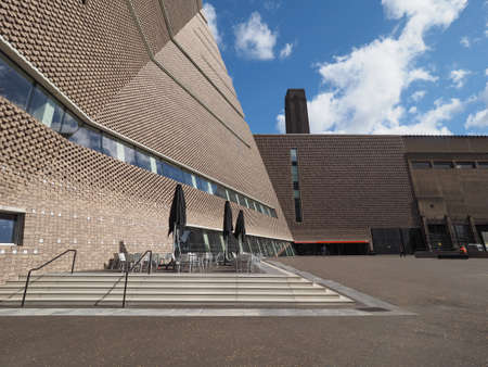 LONDON, UK - CIRCA JUNE 2017: The Tavatnik Bulding (aka Switch House) at Tate Modern art gallery in South Bank power stationのeditorial素材