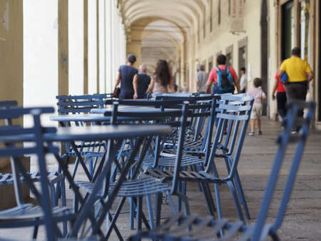 TURIN, ITALY - CIRCA JULY 2017: People in Via Poのeditorial素材