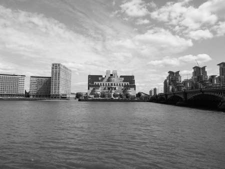 LONDON, UK - CIRCA JUNE 2017: SIS MI6 headquarters of British Secret Intelligence Service at Vauxhall Cross London in black and whiteのeditorial素材