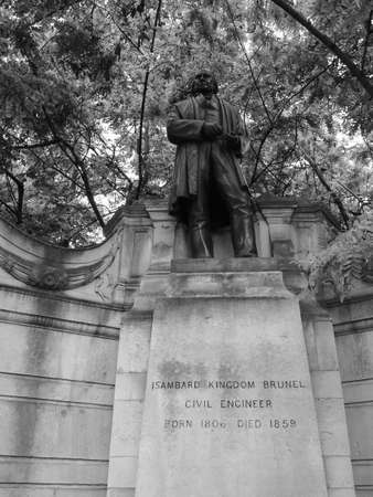 LONDON, UK - CIRCA JUNE 2017: Monumento to Engineer Isambard Kingdom Brunel in black and whiteのeditorial素材