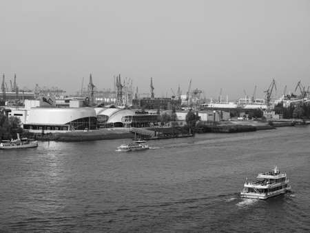 HAMBURG, GERMANY - CIRCA MAY 2017: Hamburger Hafen (Port of Hamburg) sea port on the river Elbe in black and whiteのeditorial素材