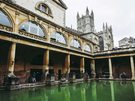 BATH, UK - CIRCA SEPTEMBER 2016: Roman Baths ancient spaのeditorial素材