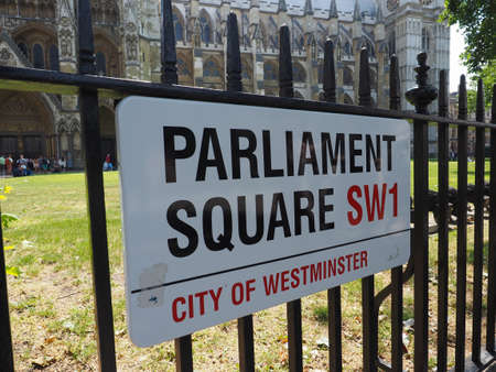 LONDON, UK - CIRCA JUNE 2018: Parliament Square sign in the city of Westminsterのeditorial素材