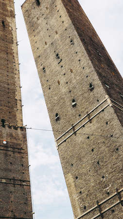 Torre Garisenda and Torre Degli Asinelli leaning towers aka Due Torri (meaning Two towers) in Bologna, Italyのeditorial素材