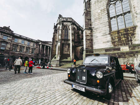 EDINBURGH, UK - CIRCA JUNE 2018: St Giles Cathedral church (aka High Kirk of Edinburgh)のeditorial素材