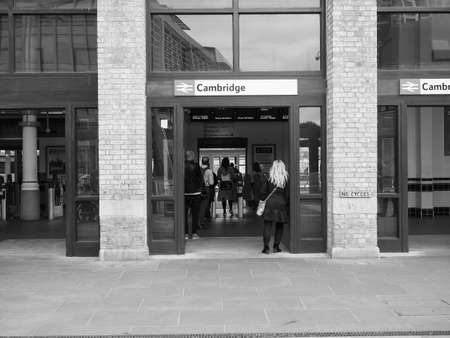 CAMBRIDGE, UK - CIRCA OCTOBER 2018: Cambridge railway station in black and whiteのeditorial素材