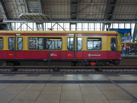 BERLIN, GERMANY - CIRCA JUNE 2019: Train at Alexanderplatz stationのeditorial素材