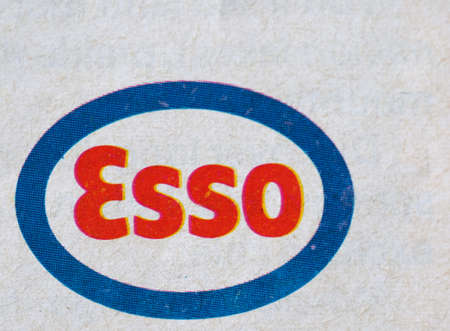 IRVING, USA - CIRCA AUGUST 2019: Esso (Exxonmobil group) signのeditorial素材