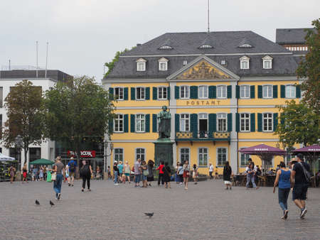 BONN, GERMANY - CIRCA AUGUST 2019: People in the city centreのeditorial素材