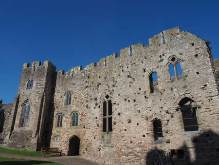 CHEPSTOW, UK - CIRCA SEPTEMBER 2019: Ruins of Chepstow Castle (Castell Cas-gwent in Welsh)のeditorial素材
