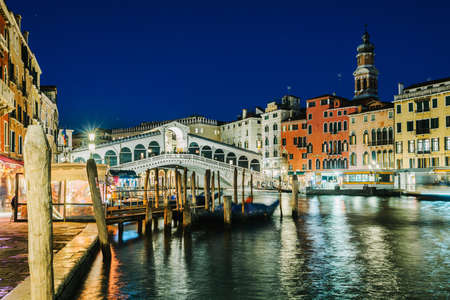 Venice, Italy - night view of the Rialto bridge.のeditorial素材