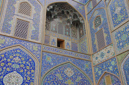 Inside Sheikh Lotfollah Mosque in Isfahanのeditorial素材