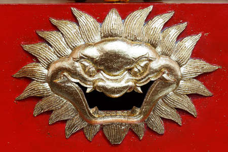 China Buddhist statue, the golden lion head