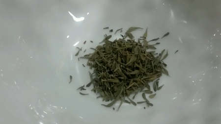 thyme in a bowlの素材